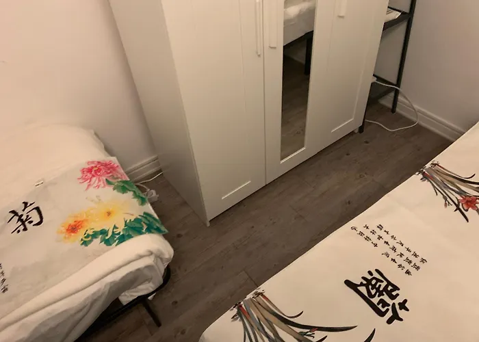 Privat bolig Quiet & Relaxing Place - 1 Min To Metro - Later Check-in After At 19 - Lgbt Friendly - Private & Shared - Ideal For Women - No People Do Not Respect The Time - No People Do Not For Sleep Before Midnight 24 Milano
